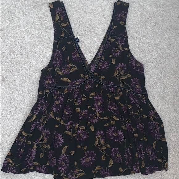 American Eagle pleated purple floral tank top - Picture 3 of 4